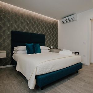 Marcone Luxury Rooms - Il Giardino Di Pietra